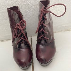 Women boots size 7